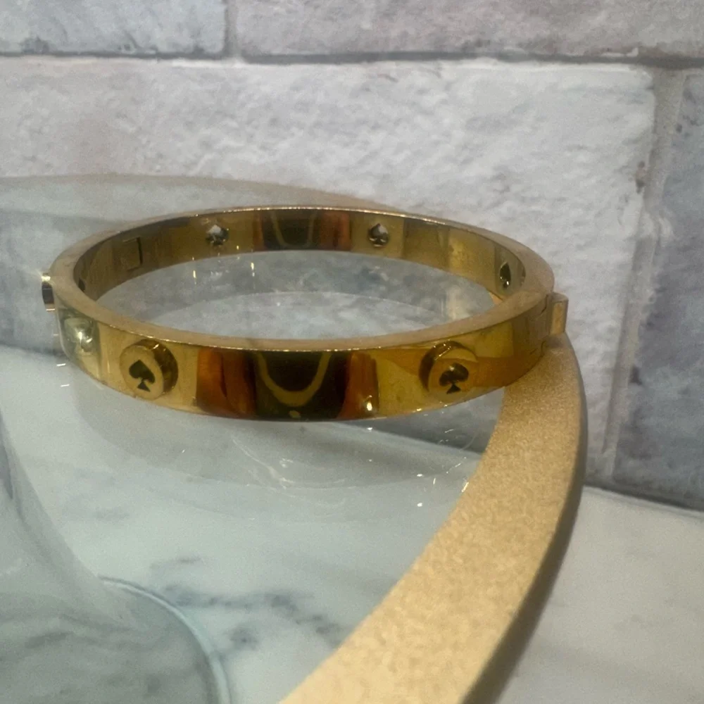 Kate Spade the Spade Gold-tone Logo Bangle Bracelet - Picture 10 of 11